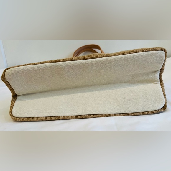 Brighton- Love the Earth Tote - Picture 6 of 9